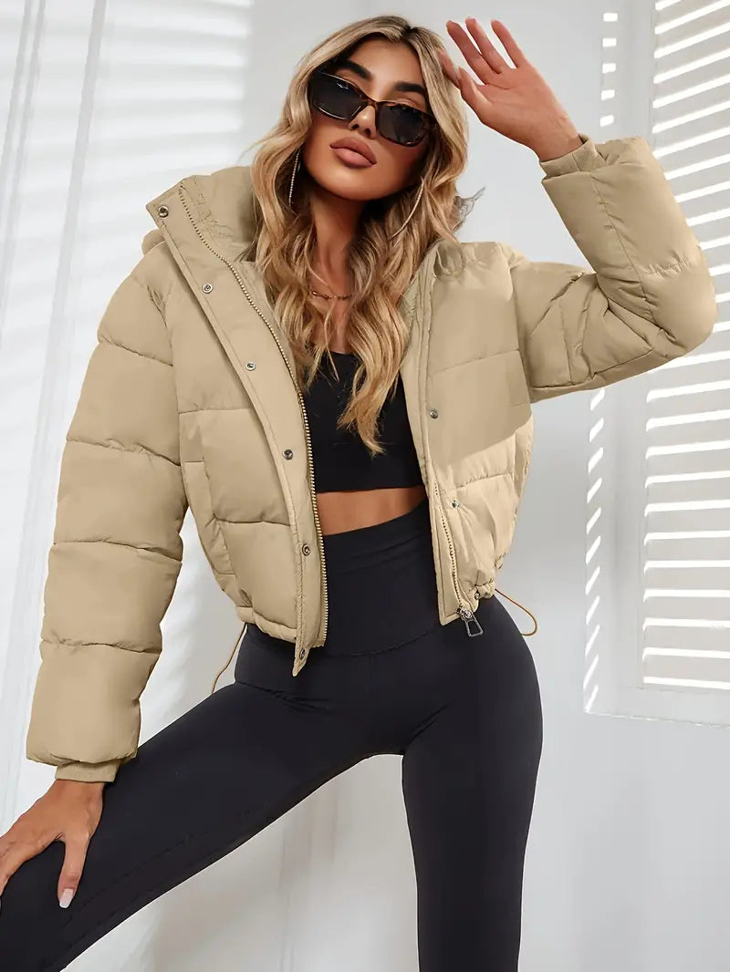 Luxurious puffer jacket with hood