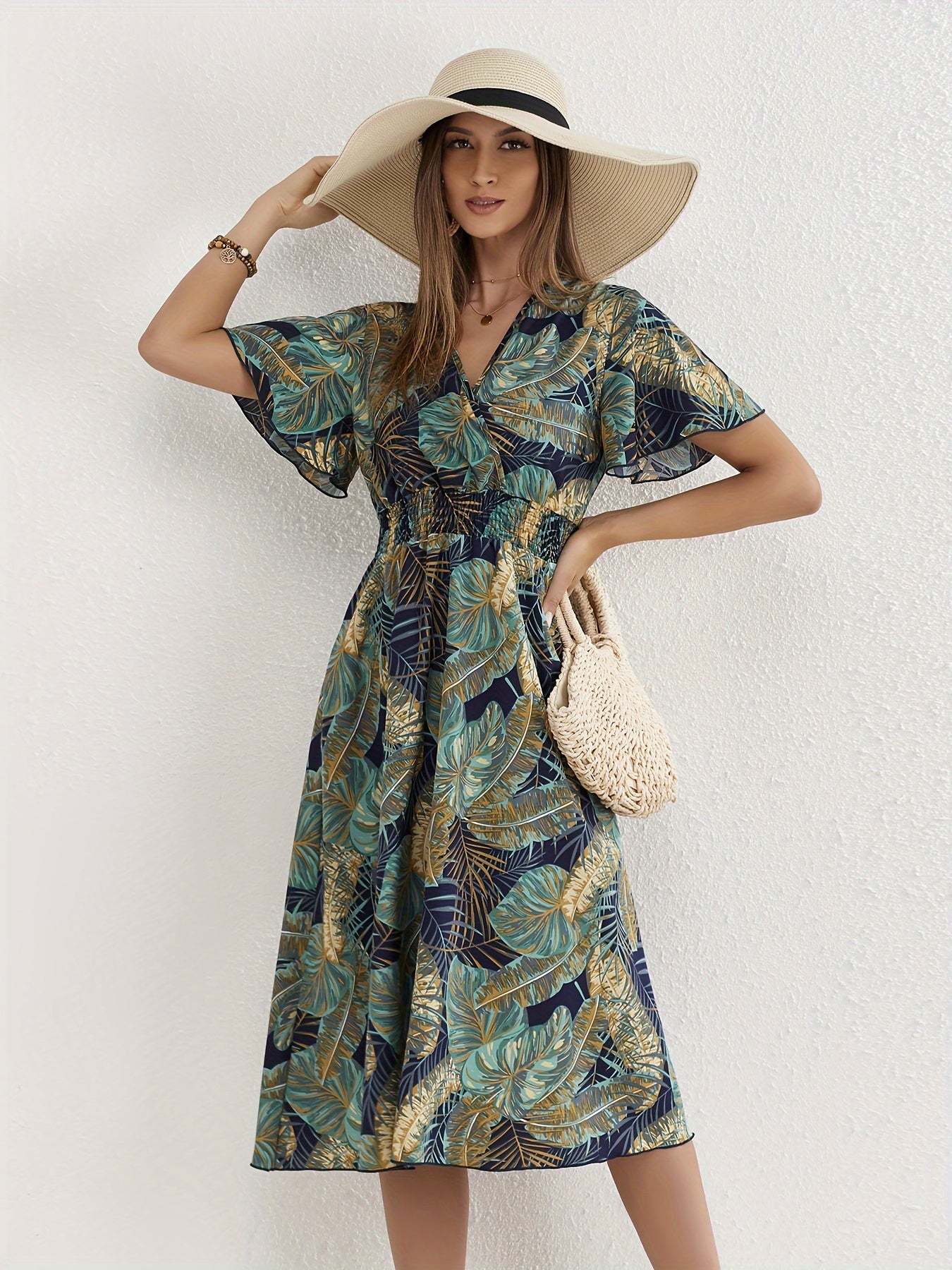 Laura | Dress with Leaf Print