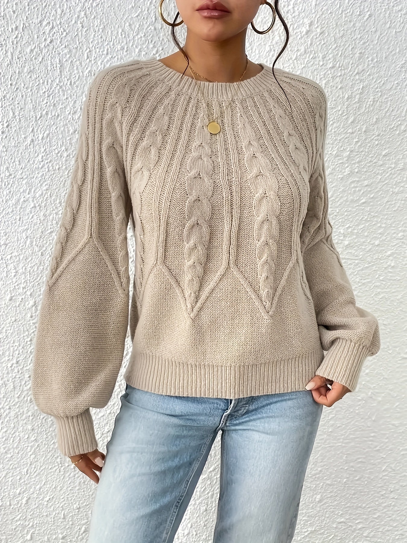  Cable knit sweater with lantern sleeves